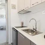 Navi B2 Brand New 2b/d In Naousa Daire *