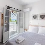 Daire Navi B2 Brand New 2b/d In Naousa Livadia (Paros)