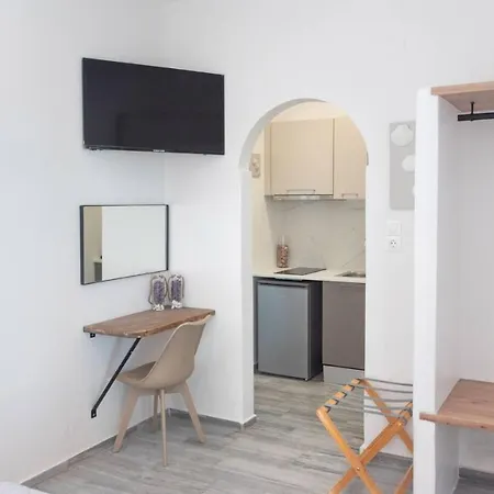 Navi B2 Brand New 2b/d In Naousa * Paro